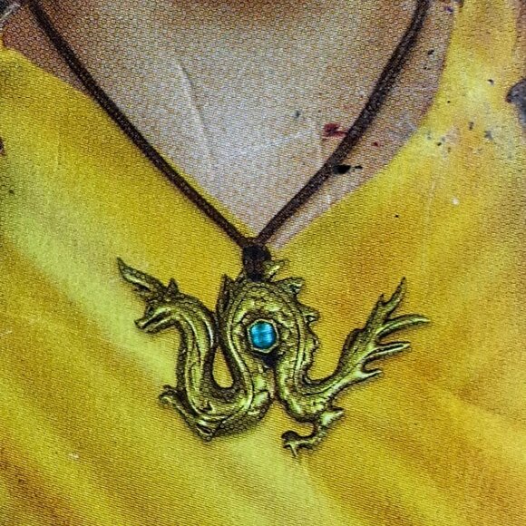 Disney Raya and the Last Dragon Raya Dragon Pendant Necklace NIP - Picture 3 of 4